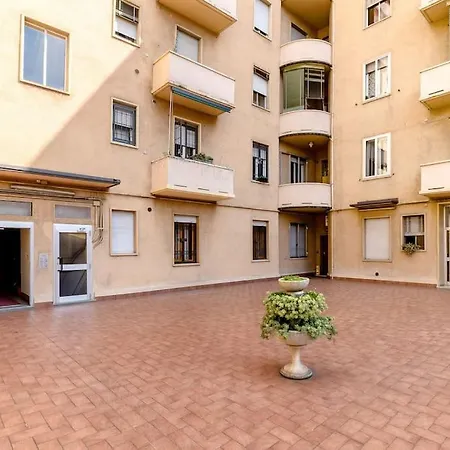 Porta Maggiore Sant Orsola Family House アパート